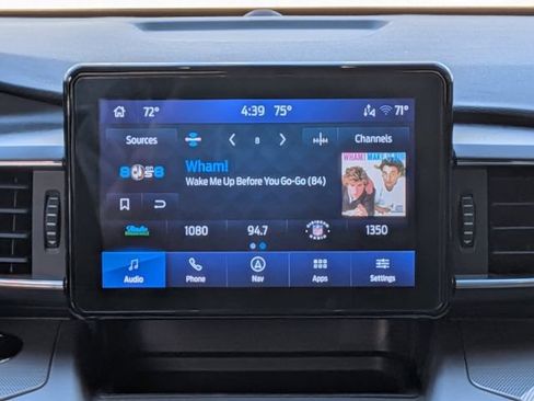 Used 2022 Ford Explorer XLT w/ Equipment Group 202A image 19