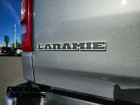 Used 2019 RAM 1500 Laramie AWD/4WD image 13