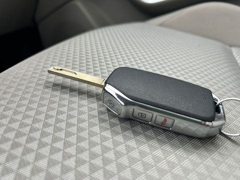 Used 2025 Kia Soul S FWD image 33