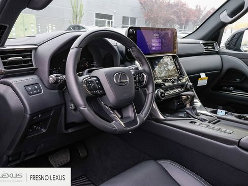 New 2025 Lexus LX 600 4WD w/ Luxury Package image 24
