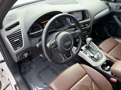 Used 2017 Audi Q5 2.0T Premium Plus w/ Technology Package image 26