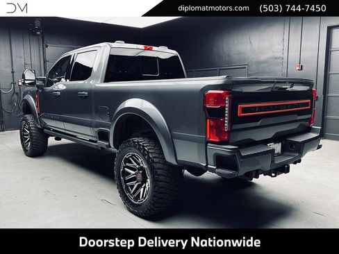 Used 2024 Ford F250 Lariat w/ Lariat Ultimate Package AWD/4WD image 5