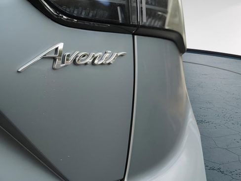 New 2026 Buick Envision Avenir image 8