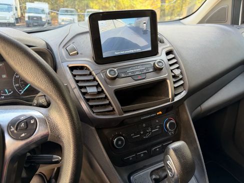 Used 2021 Ford Transit Connect XL FWD image 25