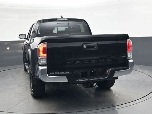 Used 2023 Toyota Tacoma TRD Off-Road image 6