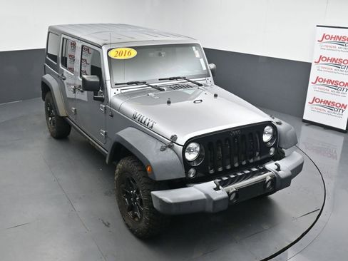 Used 2016 Jeep Wrangler Unlimited Sport AWD/4WD image 24