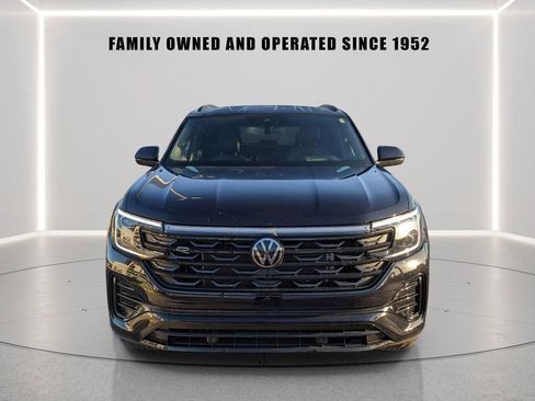 Certified 2025 Volkswagen Atlas Cross Sport SEL R-Line image 5