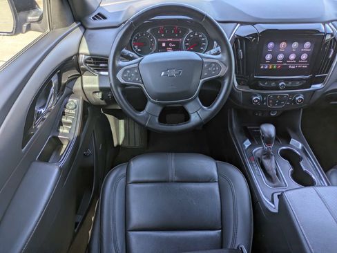 Used 2023 Chevrolet Traverse RS w/ LPO, Floor Liner Package AWD/4WD image 4