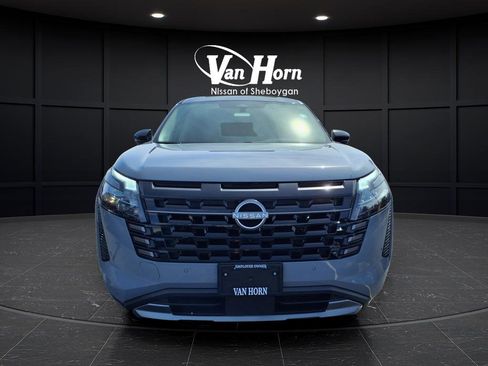 New 2026 Nissan Pathfinder Platinum AWD/4WD image 2