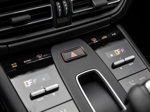 New 2026 Porsche Macan S image 25