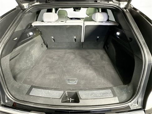 Used 2024 Cadillac Lyriq Luxury image 33