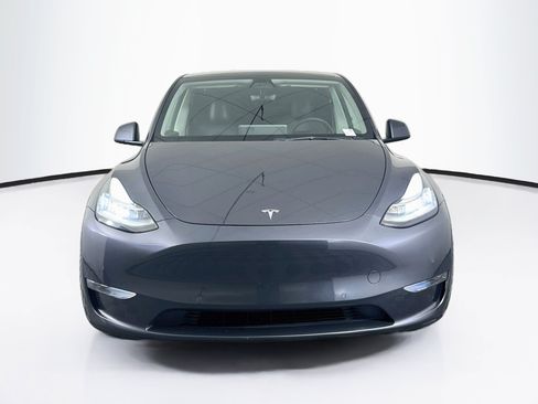 Used 2021 Tesla Model Y Long Range AWD/4WD image 2