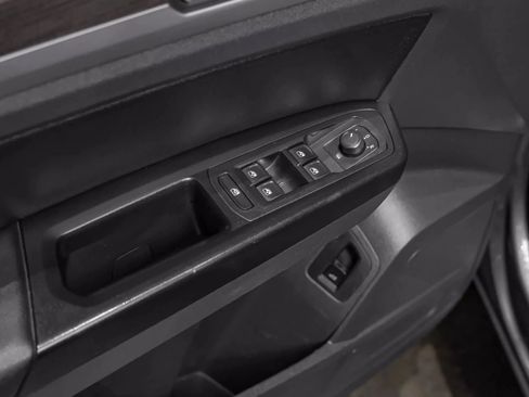 Used 2020 Volkswagen Atlas SE w/ Towing Package AWD/4WD image 37