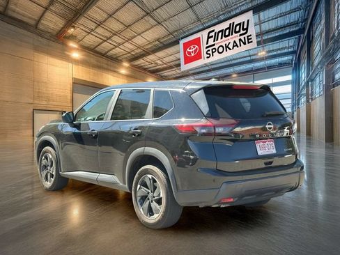 Used 2024 Nissan Rogue SV AWD/4WD image 6