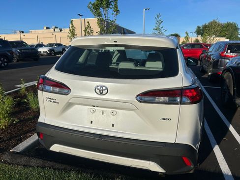 Used 2023 Toyota Corolla Cross L AWD/4WD image 4