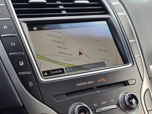 Used 2019 Lincoln Nautilus Reserve image 30