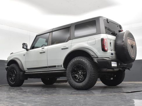 Used 2021 Ford Bronco First Edition AWD/4WD image 26