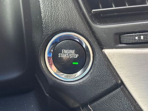 Used 2017 GMC Yukon Denali image 15