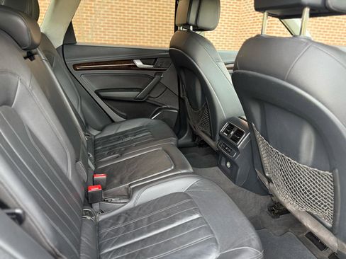 Used 2018 Audi Q5 2.0T Premium image 38