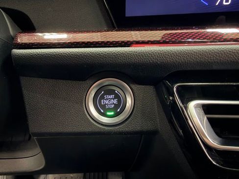 Certified 2024 Chevrolet Traverse RS image 17