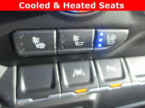 Certified 2022 GMC Sierra 1500 Denali w/ Denali Premium Package image 17