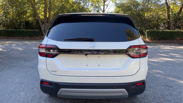 Used 2025 Honda Pilot EX-L image 8
