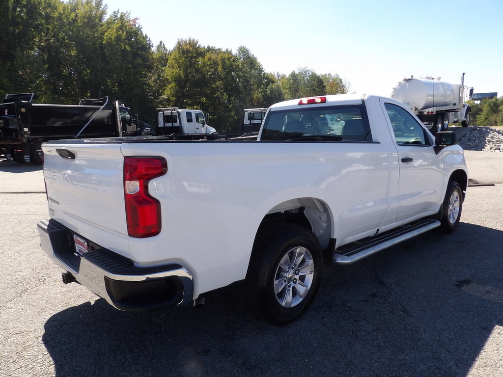 Used 2025 Chevrolet Silverado 1500 W/T RWD image 8