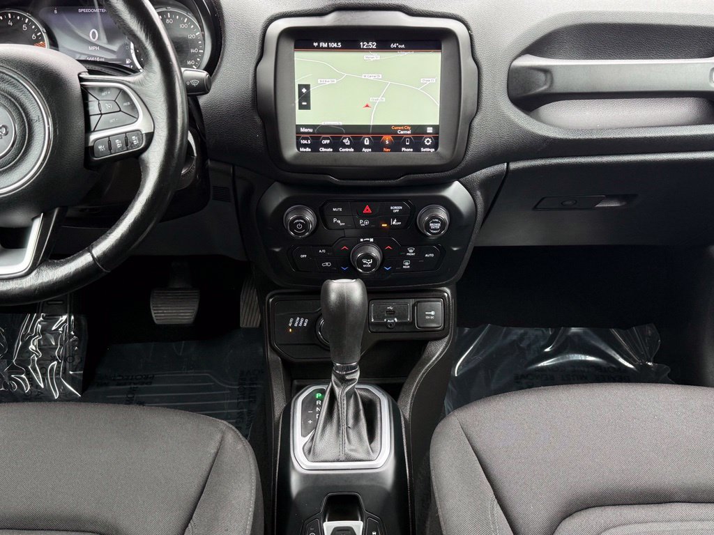 Used 2021 Jeep Renegade Latitude w/ Luxury Group I AWD/4WD image 26