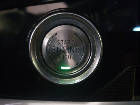 Used 2020 Chevrolet Corvette Stingray Preferred Cpe w/ 2LT Preferred Equipment Group RWD image 20