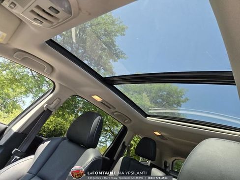 Used 2022 Subaru Ascent Limited w/ Technology Package AWD/4WD image 14