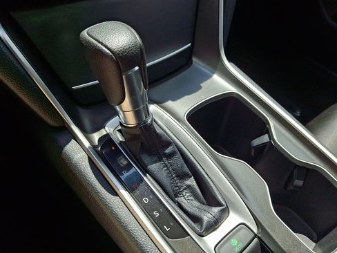 Used 2018 Honda Accord LX image 14
