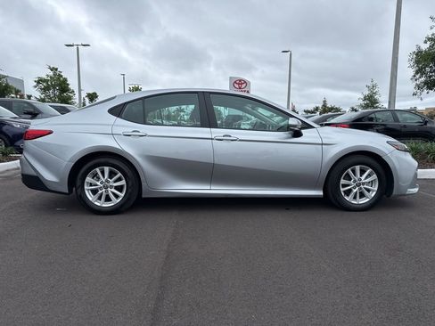 Used 2025 Toyota Camry LE image 8