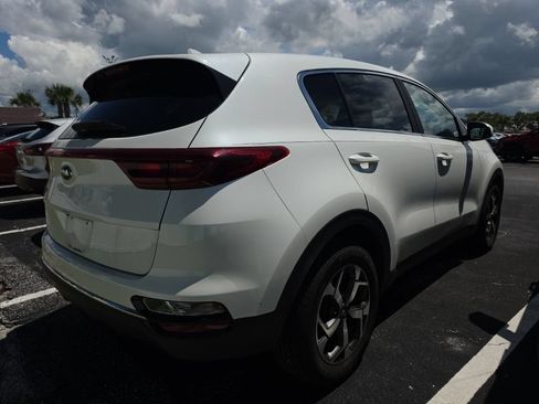 Certified 2022 Kia Sportage LX FWD image 16