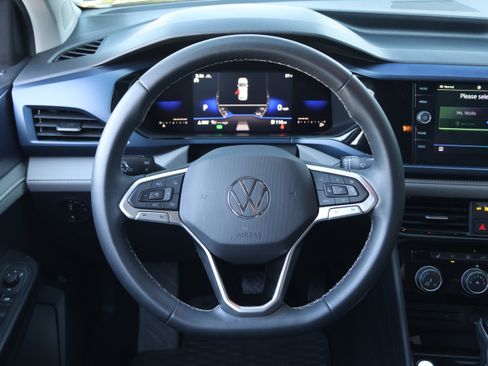 Used 2023 Volkswagen Taos SE w/ Black Wheel Package AWD/4WD image 17
