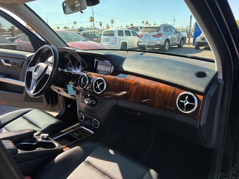 Used 2014 Mercedes-Benz GLK 350 2WD image 25