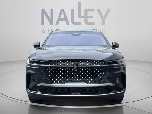 Used 2024 Lincoln Nautilus Reserve w/ Equipment Group 203A AWD/4WD image 9