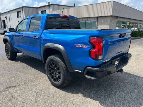 Used 2023 Chevrolet Colorado Trail Boss w/ Advanced Trailering Package AWD/4WD image 3