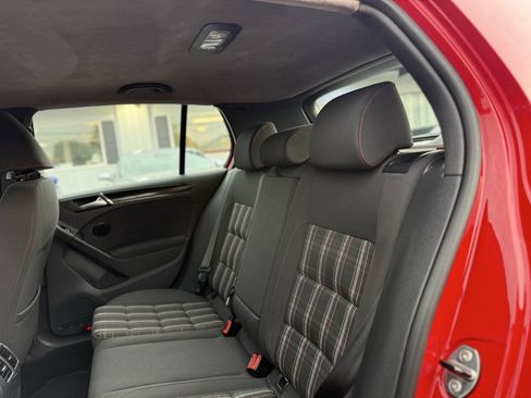 Used 2012 Volkswagen GTI 4-Door FWD image 15
