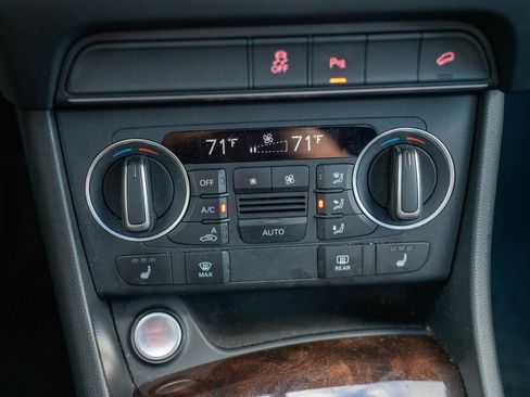 Used 2016 Audi Q3 2.0T Premium Plus w/ Technology Package image 19