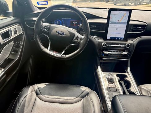 Used 2020 Ford Explorer ST w/ Premium Technology Package AWD/4WD image 8
