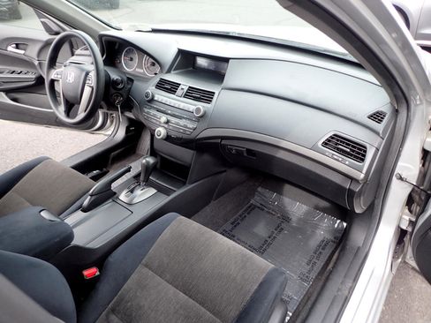 Used 2010 Honda Accord LX image 12