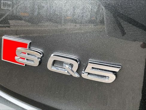 Used 2023 Audi SQ5 Premium Plus w/ Premium Plus Package AWD/4WD image 24