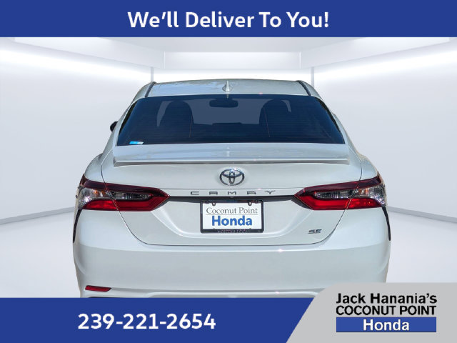 Used 2023 Toyota Camry SE w/ Cold Weather Package FWD image 4