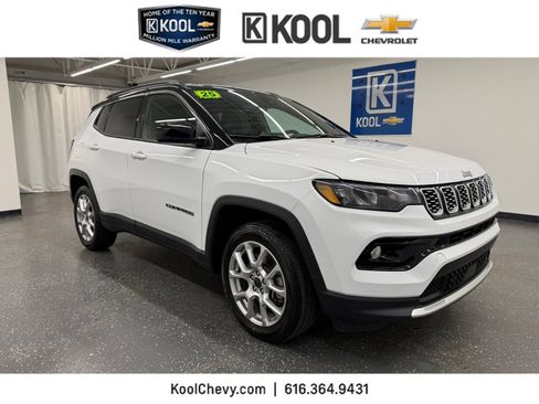 Used 2025 Jeep Compass Limited AWD/4WD image 1