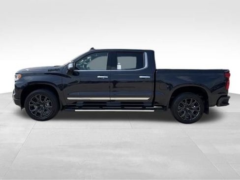 Certified 2023 Chevrolet Silverado 1500 High Country w/ High Country Premium Package AWD/4WD image 2
