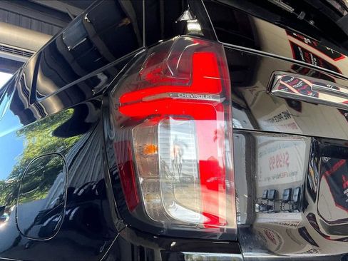 Used 2024 Chevrolet Tahoe LT RWD image 19