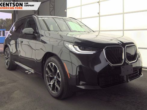Used 2025 BMW X3 xDrive30i w/ Premium Package AWD/4WD image 2