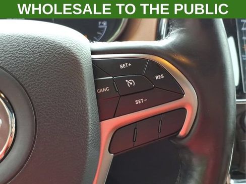 Used 2020 Jeep Grand Cherokee Overland AWD/4WD image 22