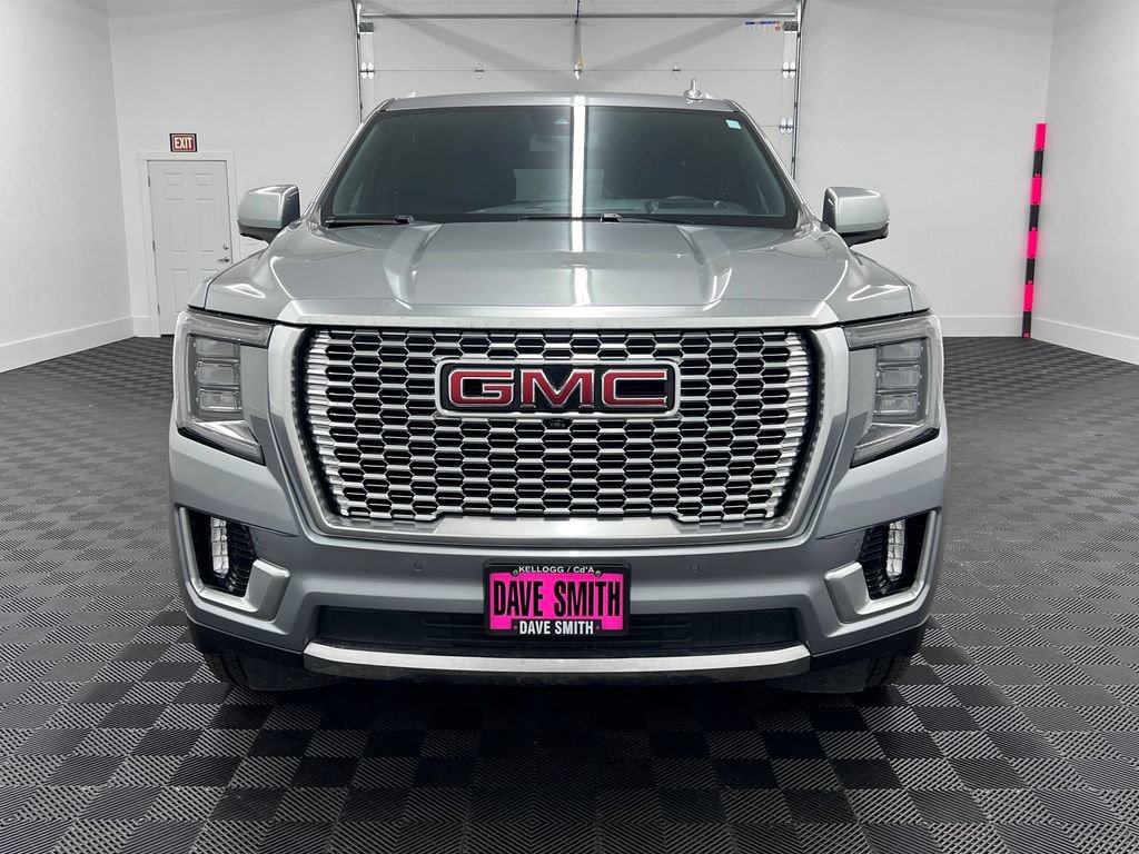 Used 2023 GMC Yukon XL Denali AWD/4WD image 6