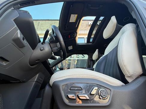 Used 2026 Kia EV9 GT-Line image 13